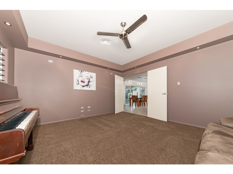 43 Guilfoyle Circuit, Kirwan QLD 4817