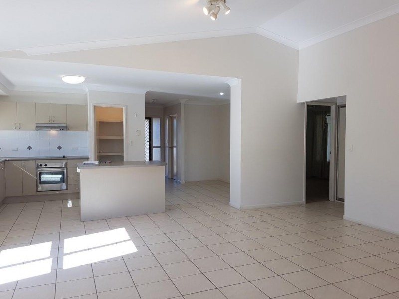 10 Summerlake Circuit, Idalia QLD 4811