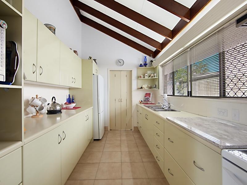 8 Willow Court, Kirwan QLD 4817