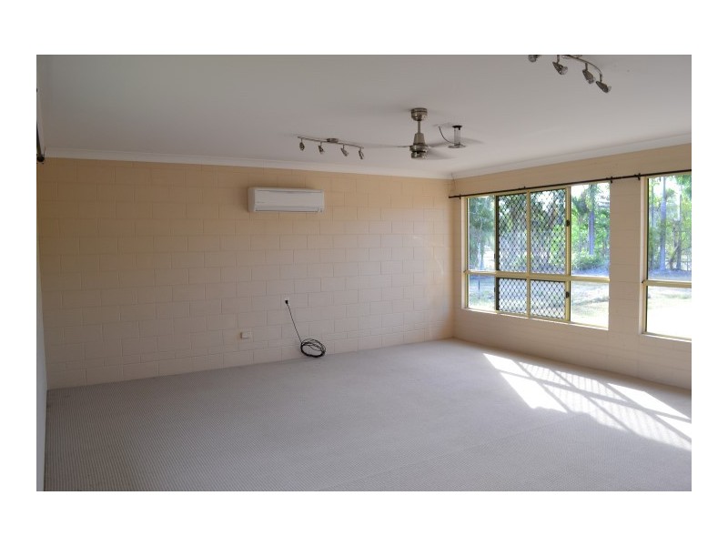 75 Blue Mountain Drive, Bluewater QLD 4818