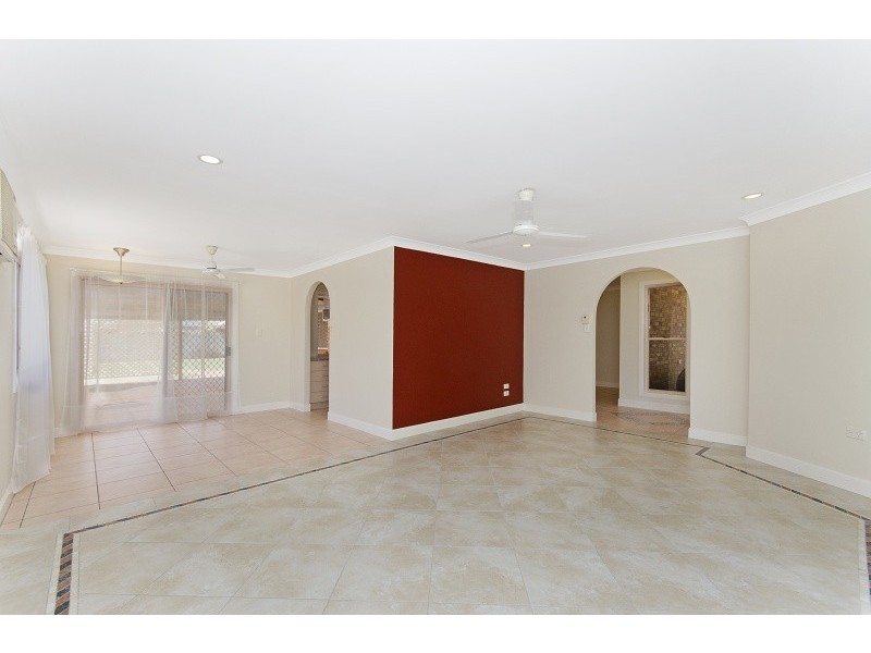 22 Tottenham Court, Kirwan QLD 4817