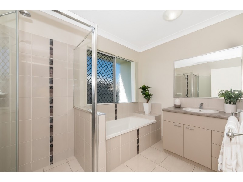 39 Summergold Street, Mount Low QLD 4818