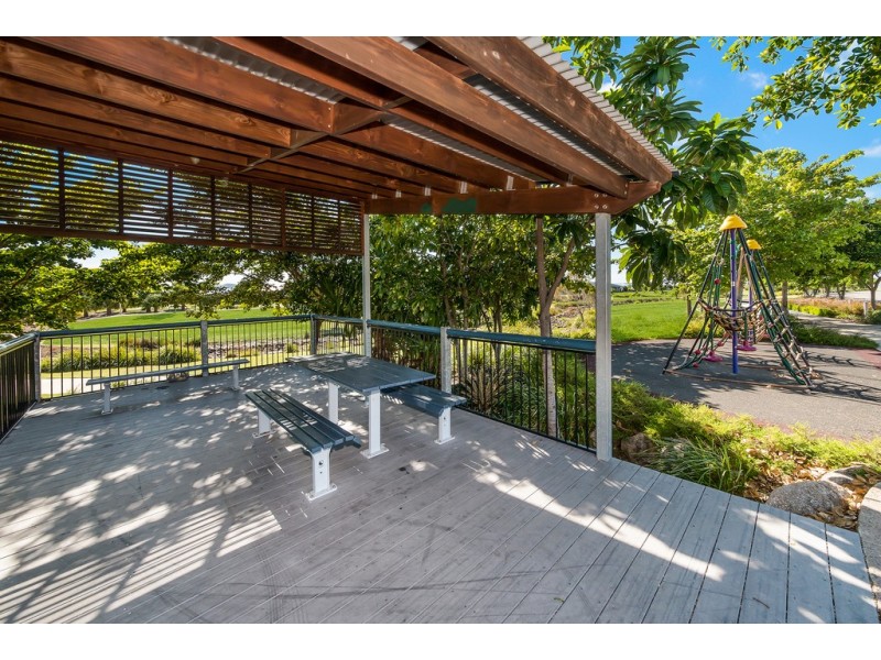 39 Summergold Street, Mount Low QLD 4818