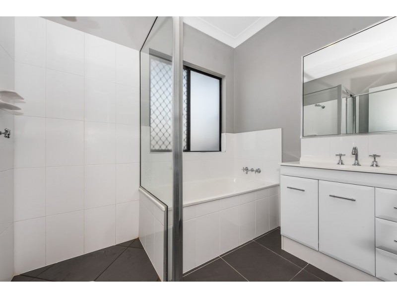 14 Grassbird Street, Oonoonba QLD 4811