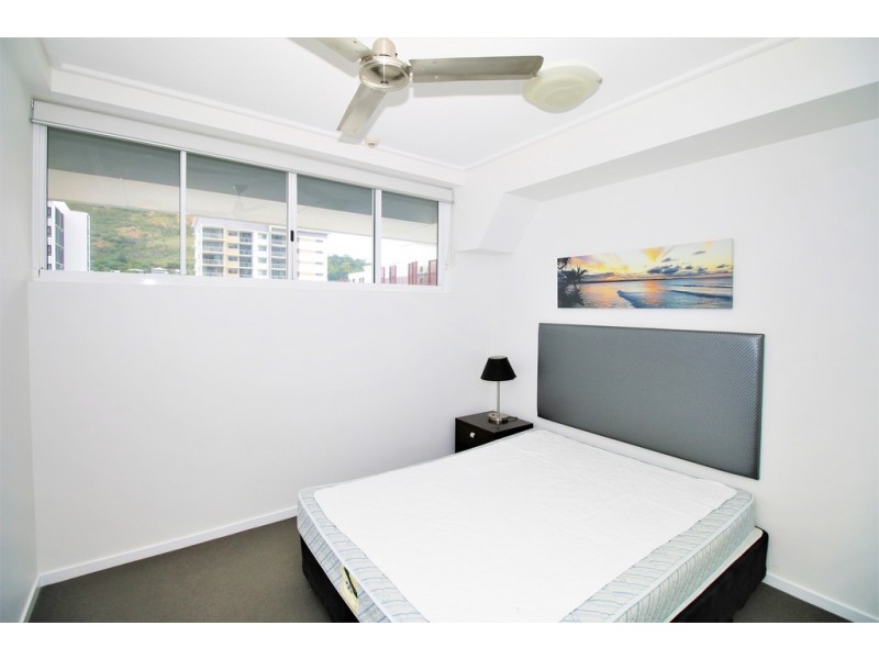 48/4 Kingsway Place, Townsville City QLD 4810