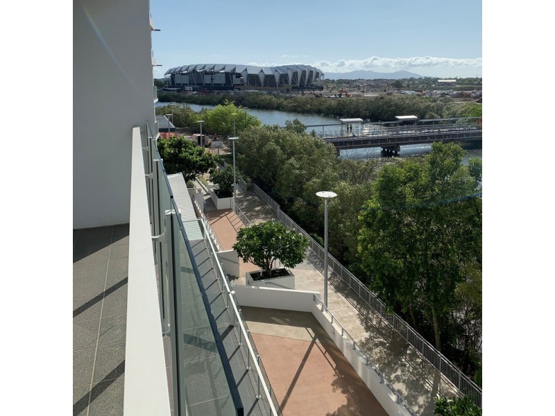 48/4 Kingsway Place, Townsville City QLD 4810