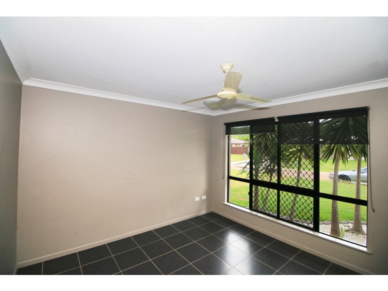 12 Redgum Court, Mount Louisa QLD 4814 Floorplan