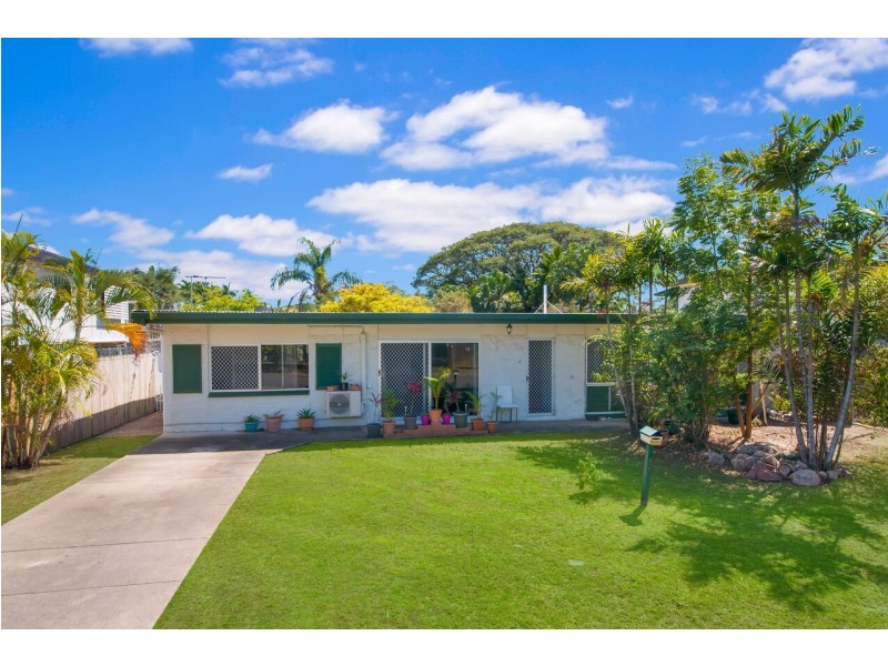 42 Renecol Avenue, Rasmussen QLD 4815