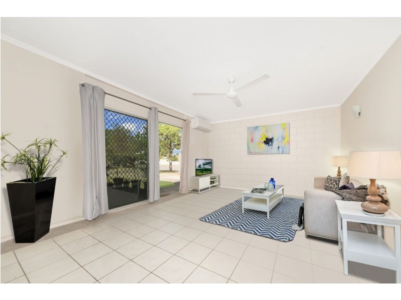 42 Renecol Avenue, Rasmussen QLD 4815