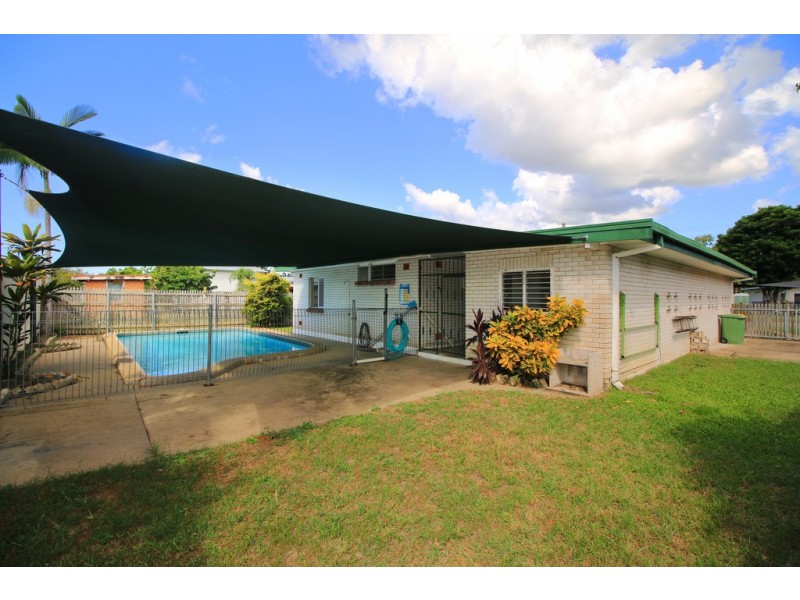 9 Daley Street, Heatley QLD 4814