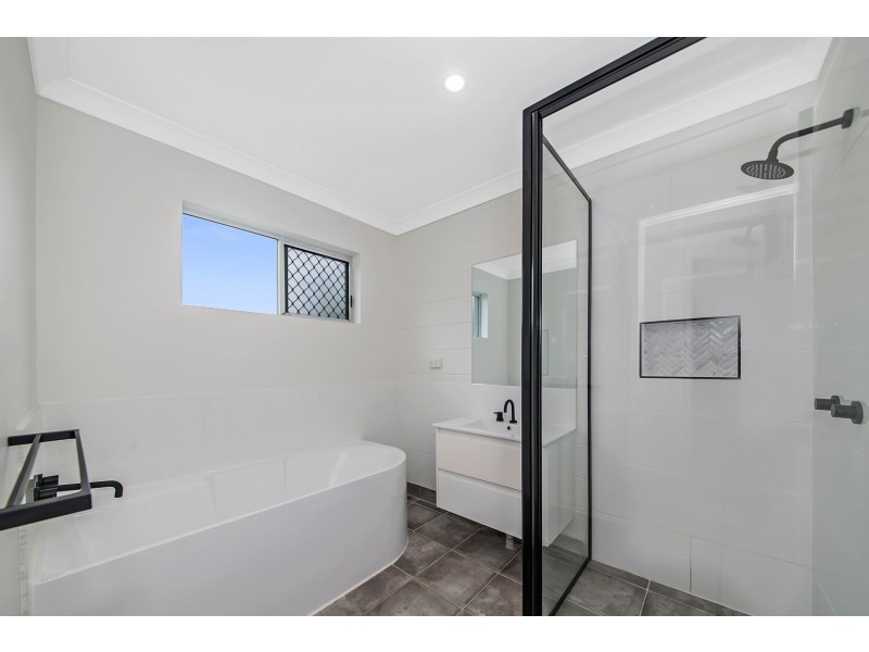 2 Kia-Ora Court, Condon QLD 4815