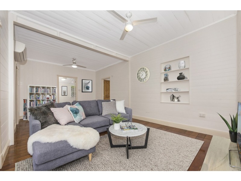 45 Tenth Avenue, Railway Estate QLD 4810