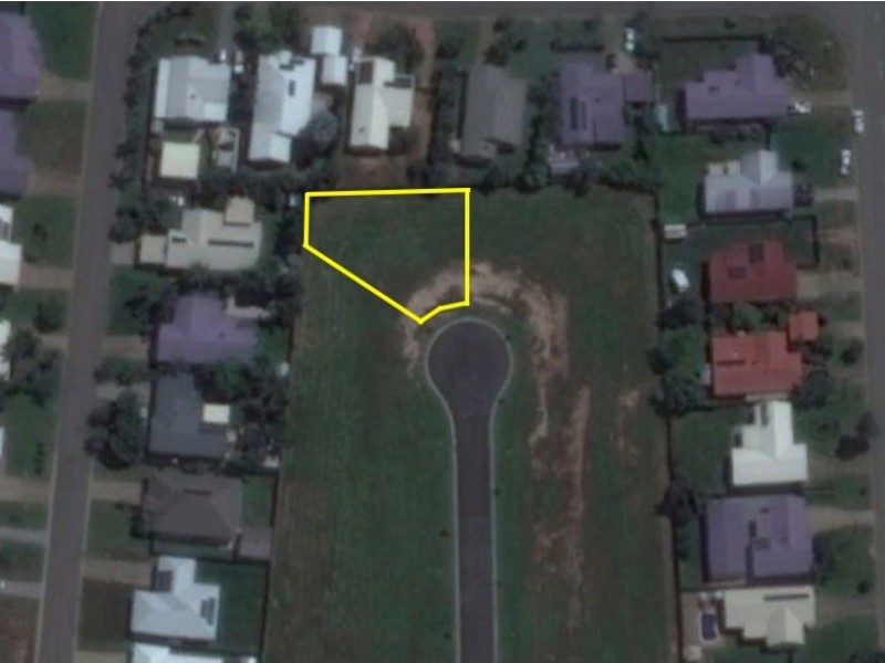 13 Pamela Court, Rasmussen QLD 4815
