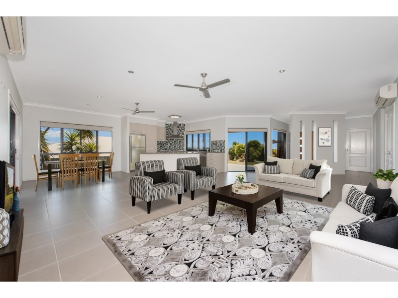 12 Cromwell Court, Mount Louisa QLD 4814