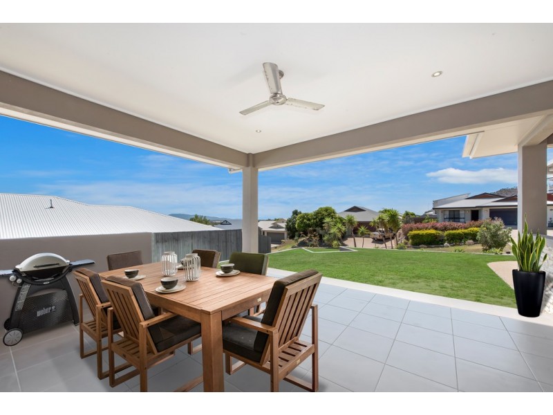 12 Cromwell Court, Mount Louisa QLD 4814