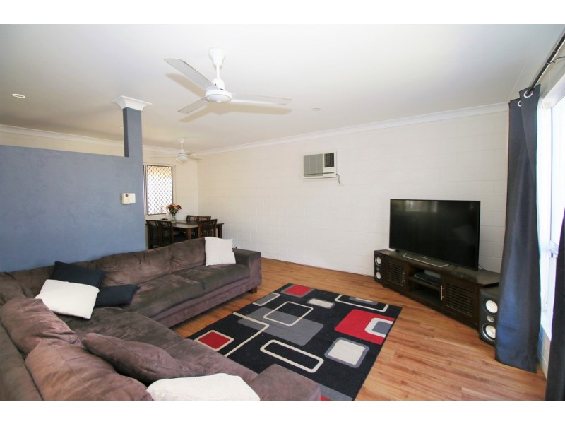 9 Tartan Place, Rasmussen QLD 4815