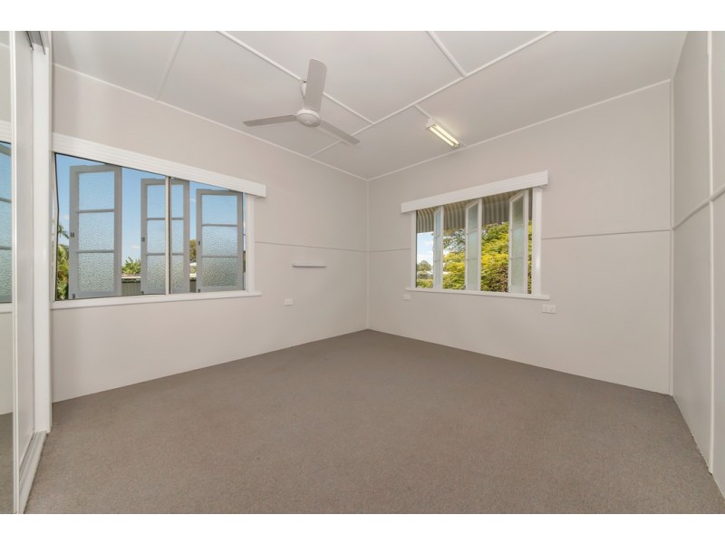 100 Gollogly Lane, Rasmussen QLD 4815