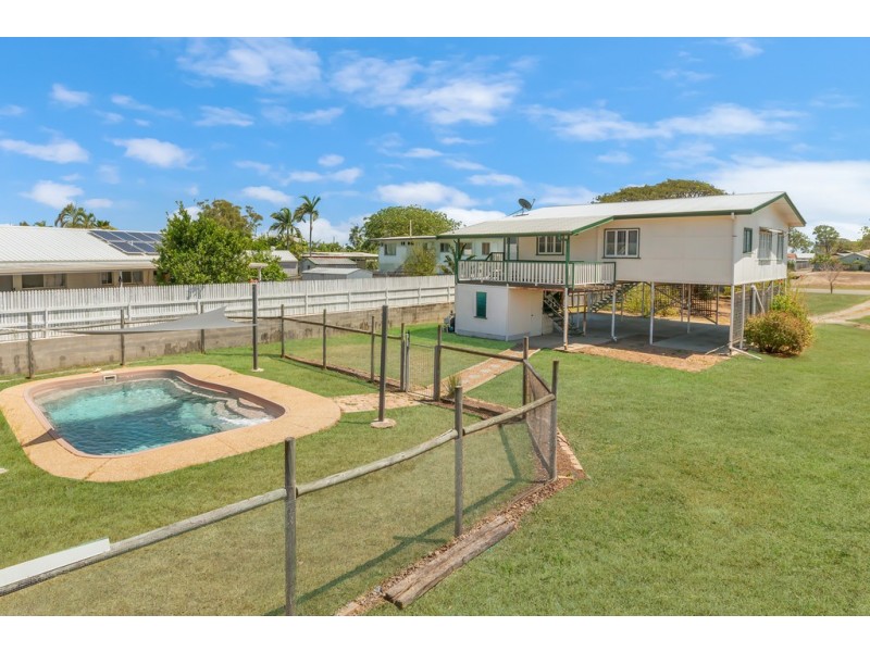 100 Gollogly Lane, Rasmussen QLD 4815