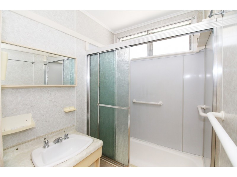 107 Albert Street, Cranbrook QLD 4814