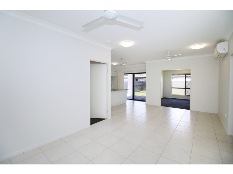 10 Tasman Circuit, Burdell QLD 4818