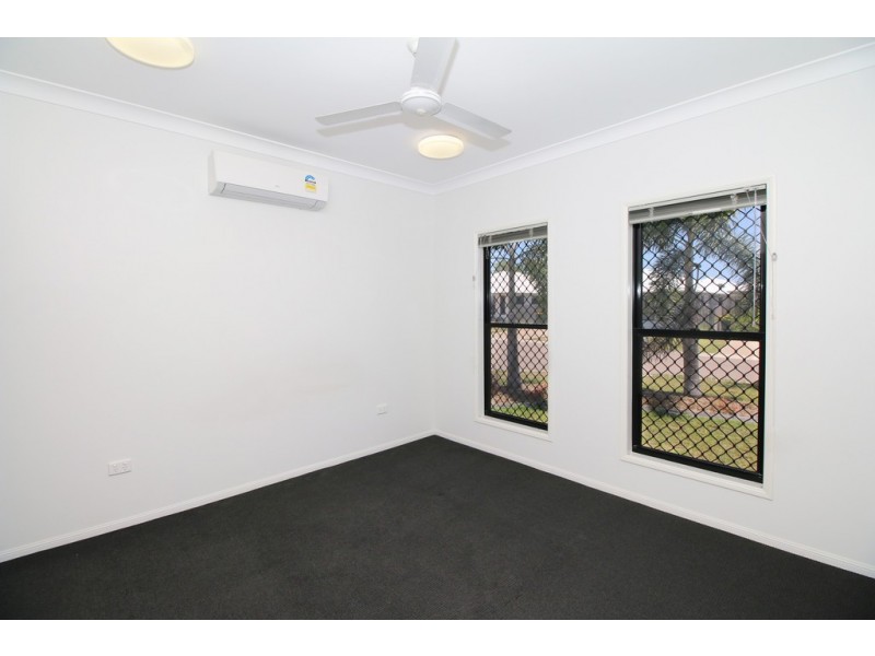 10 Tasman Circuit, Burdell QLD 4818