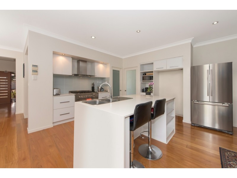 30 Covey Court, Burdell QLD 4818