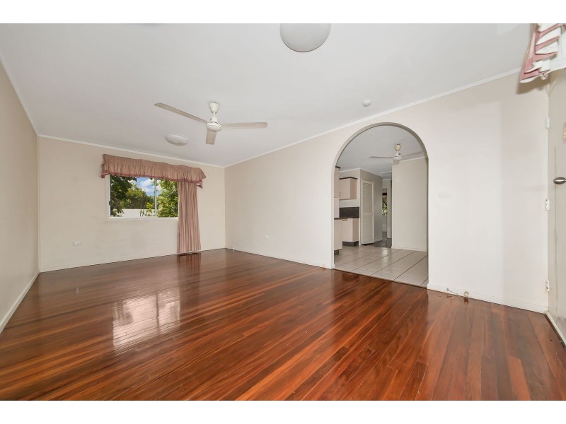 13 Churinga Street, Kirwan QLD 4817