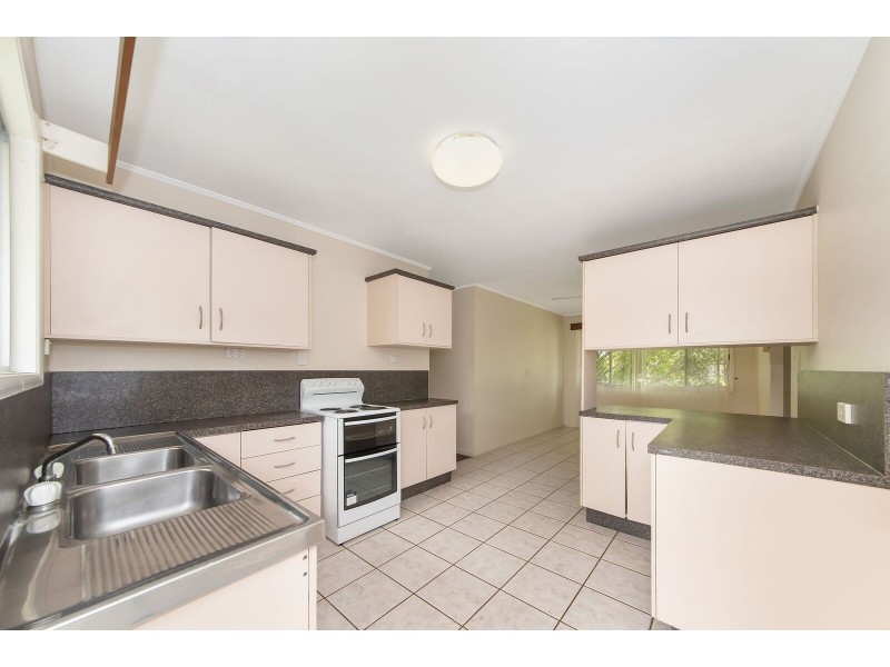 13 Churinga Street, Kirwan QLD 4817