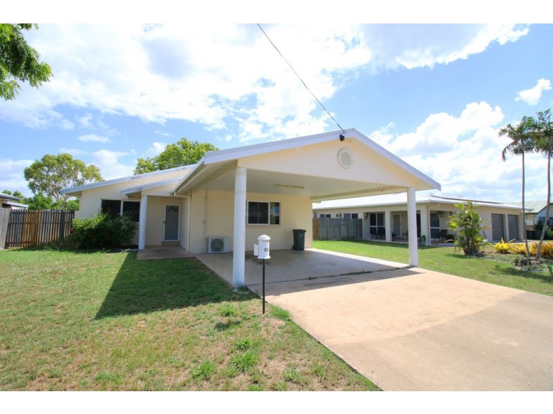 22 Amber Avenue, Rasmussen QLD 4815