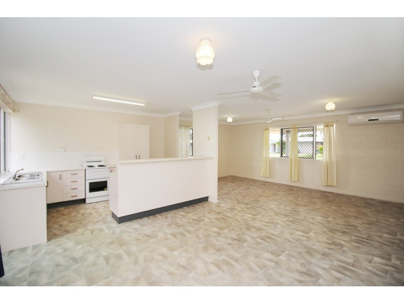 22 Amber Avenue, Rasmussen QLD 4815