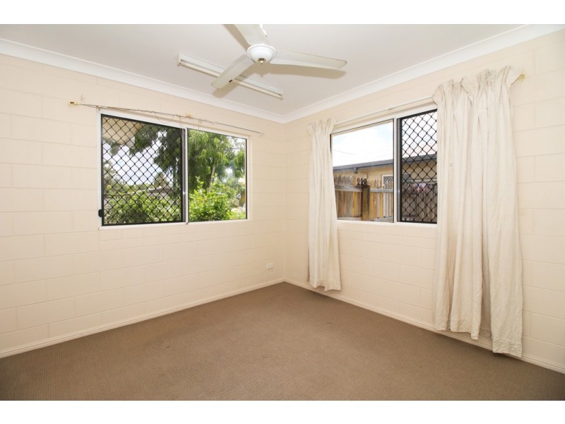 22 Amber Avenue, Rasmussen QLD 4815