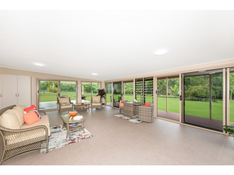 13 Hancock Road, Alligator Creek QLD 4816