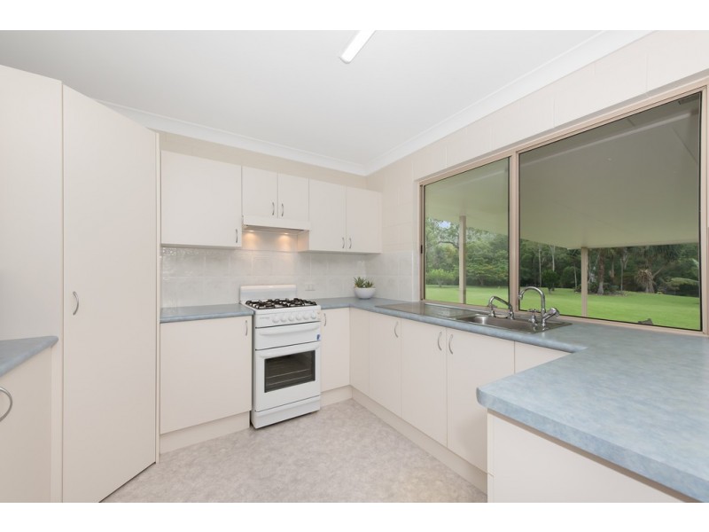 13 Hancock Road, Alligator Creek QLD 4816