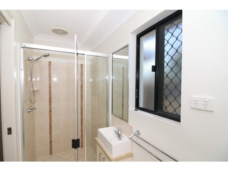 2/118 Anne St, Aitkenvale QLD 4814