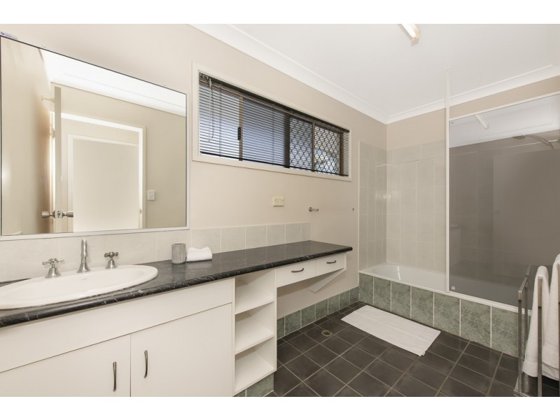 55 Whitsunday Drive, Kirwan QLD 4817