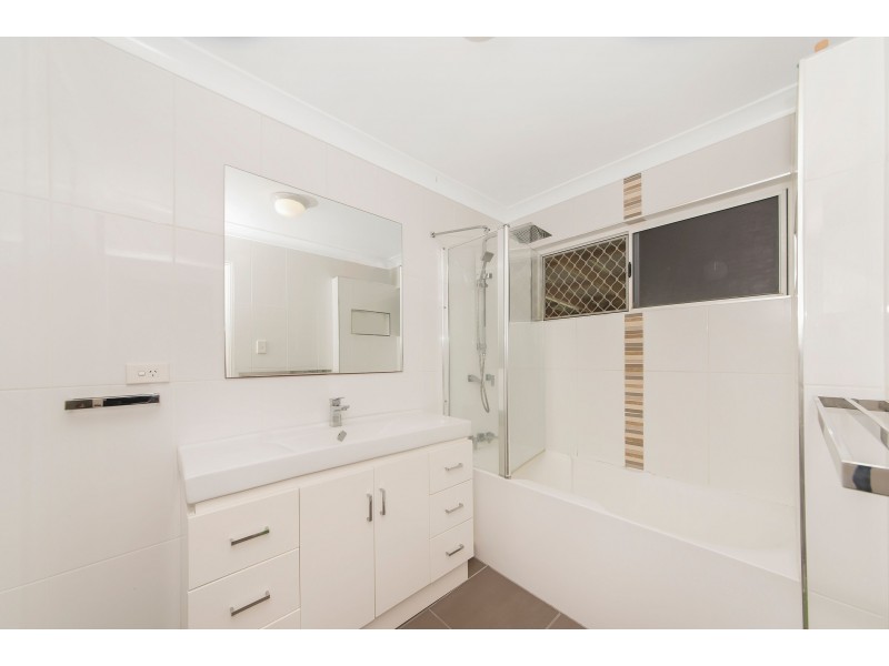 53 Griffey Street, Burdell QLD 4818