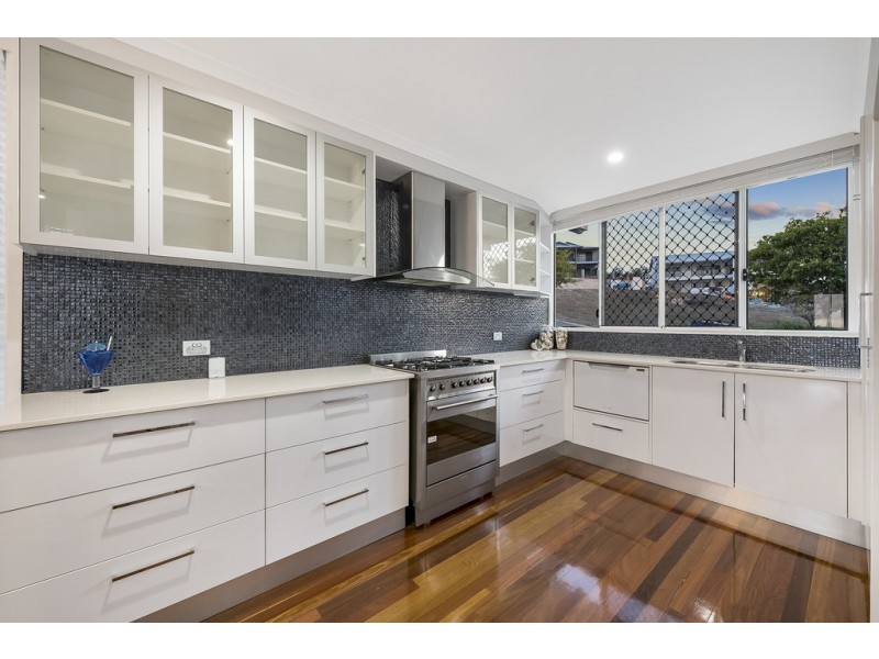 3 Harrier Court, Bushland Beach QLD 4818