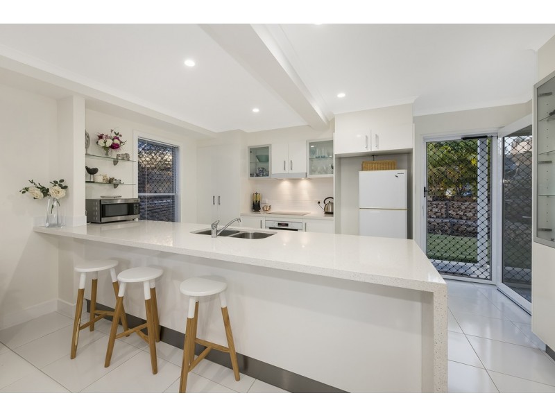 3 Harrier Court, Bushland Beach QLD 4818