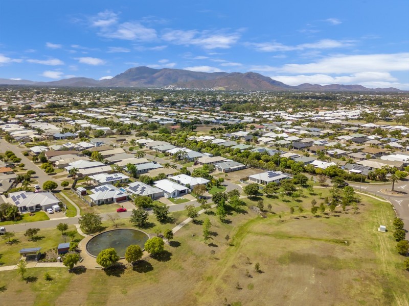 19 Edenbridge Drive, Kirwan QLD 4817