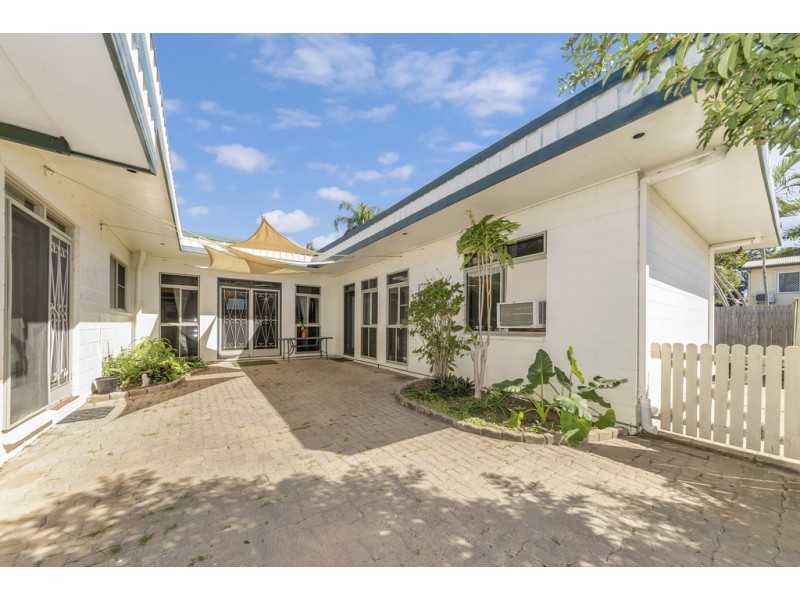 41 Tamarind Street, Kirwan QLD 4817