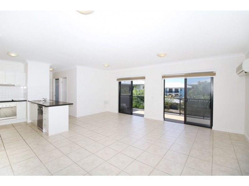 101 Railway Avenue, Railway Estate QLD 4810