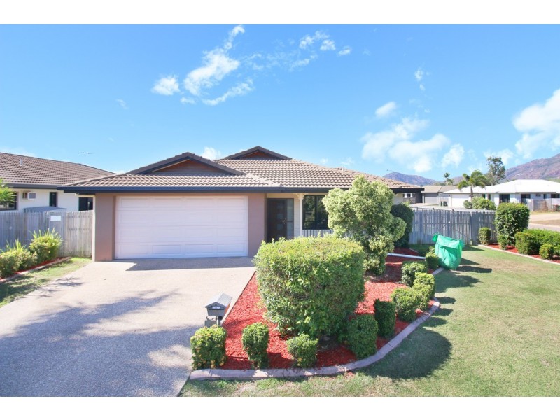 20 Sanderling Court, Kelso QLD 4815