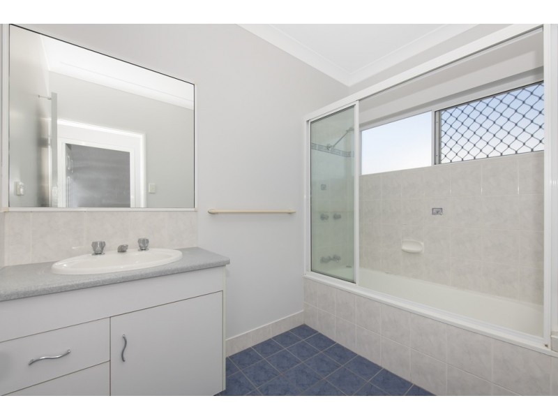 67 Overton Circuit, Kirwan QLD 4817