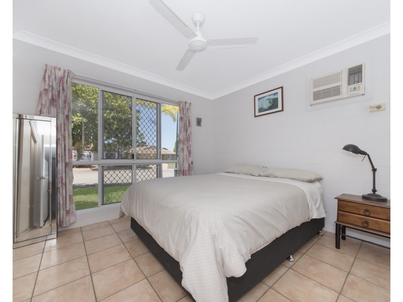 8 Firefly Court, Kirwan QLD 4817