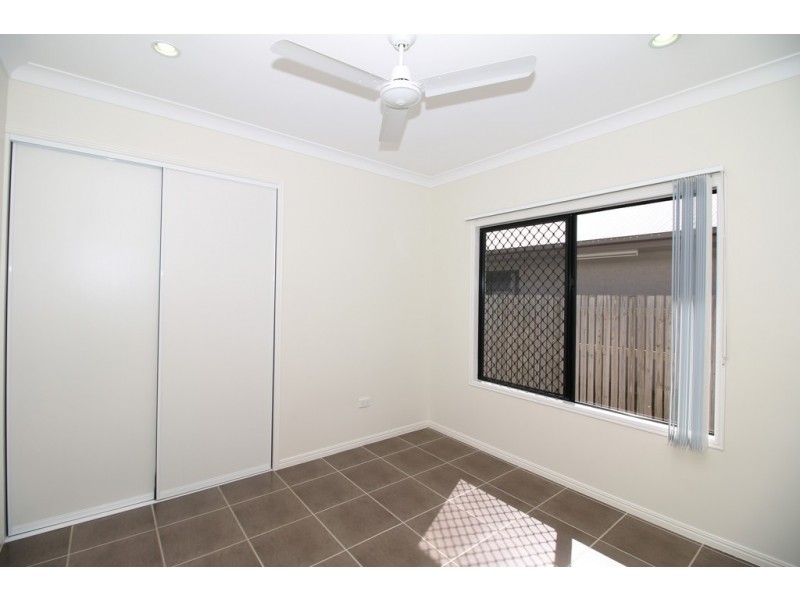 13 Derwent Circuit, Kelso QLD 4815