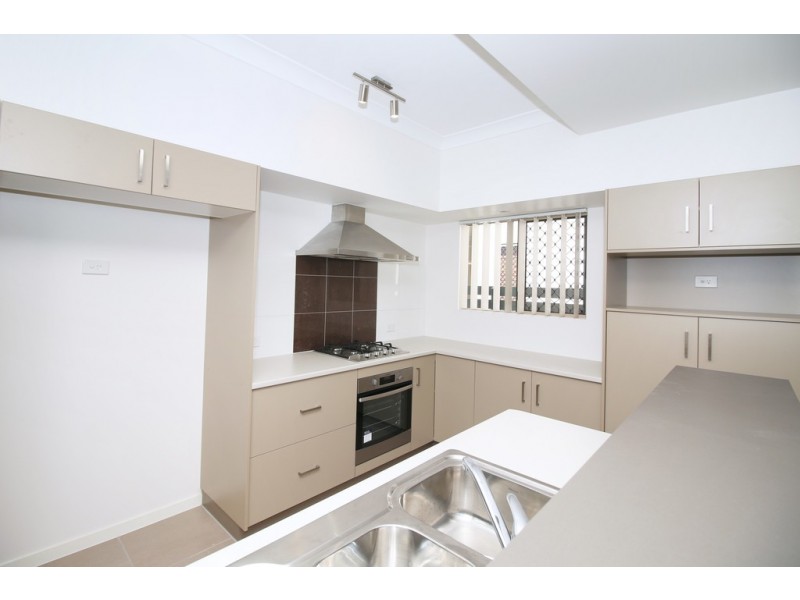 13 Lakeland Boulevard, Idalia QLD 4811