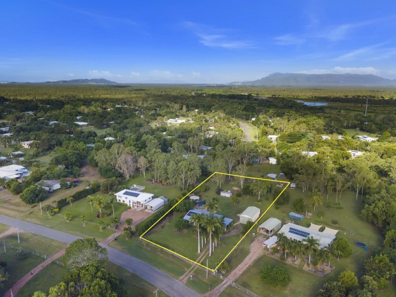 14 Landers Avenue, Rangewood QLD 4817