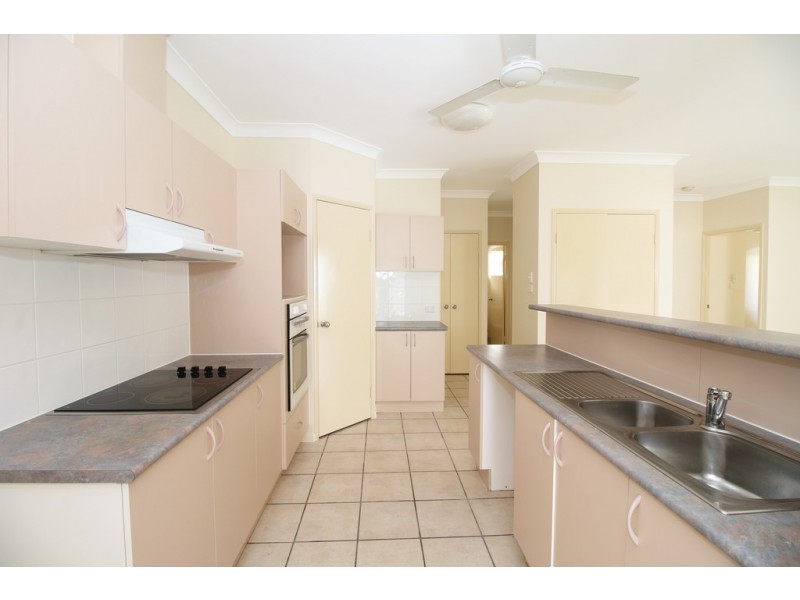 18 Scholars Place, Douglas QLD 4814