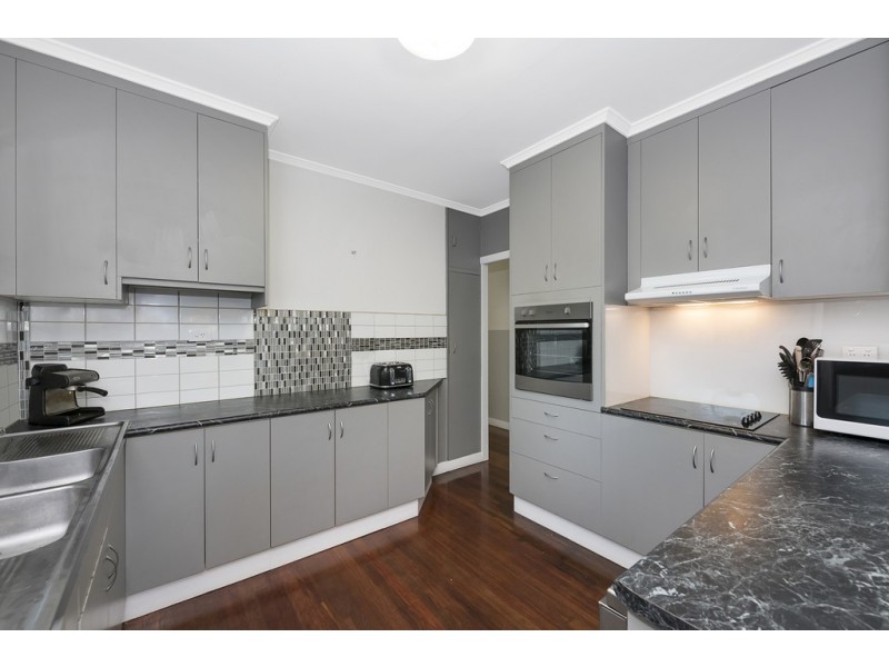 4 Choonda Street, Cranbrook QLD 4814