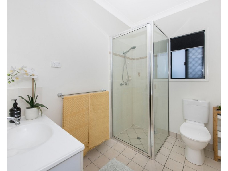 3 Bronte Court, Bushland Beach QLD 4818